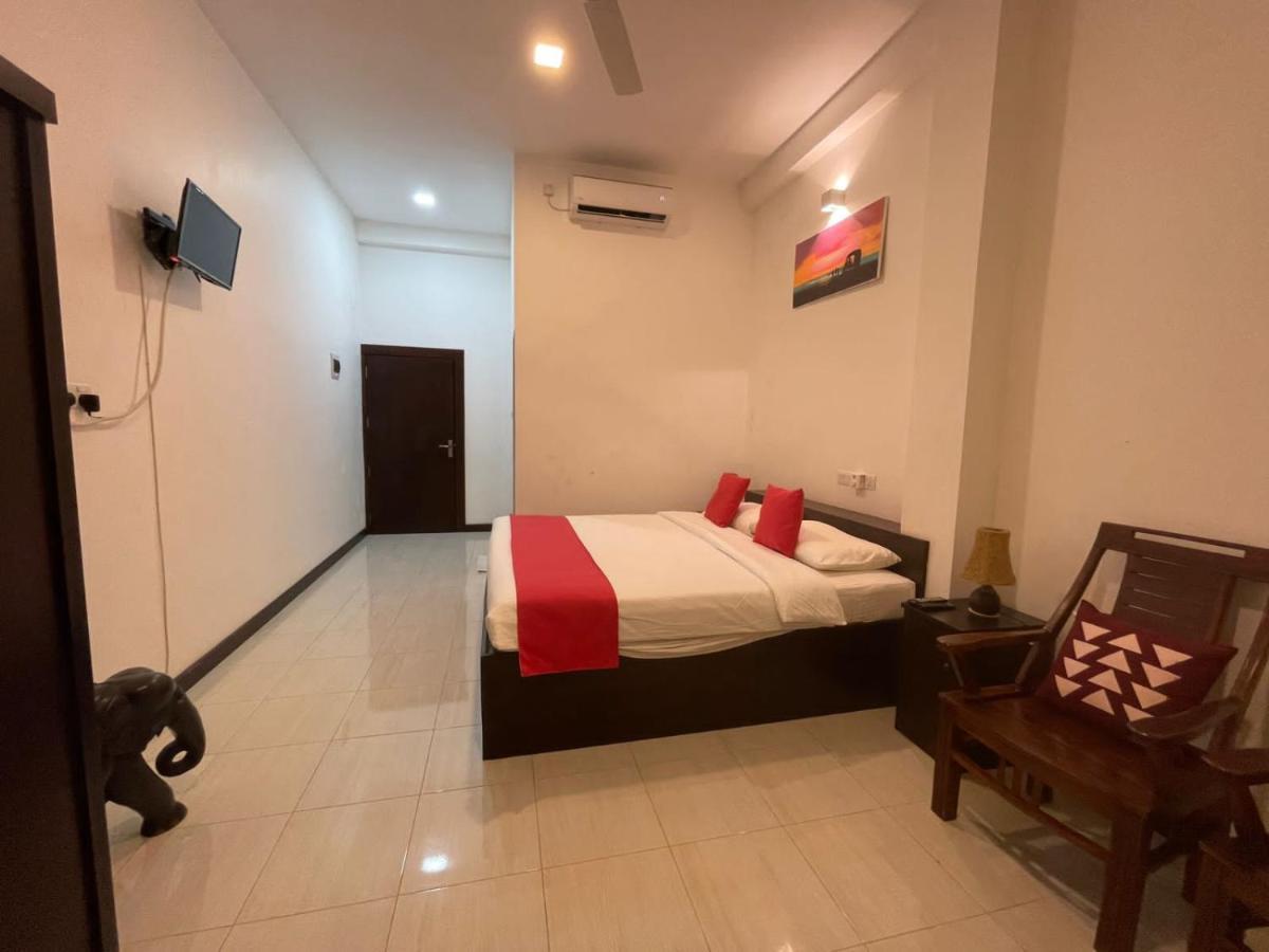 Kithula Boutique Hotel Хіккадува Екстер'єр фото