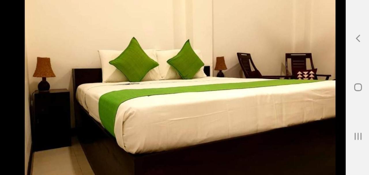 Kithula Boutique Hotel Хіккадува Екстер'єр фото