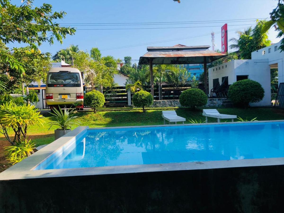 Kithula Boutique Hotel Хіккадува Екстер'єр фото